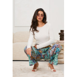 Sweter basic z gładkim wykończeniem dzianinowym | Hurtownia odzieży damskiej