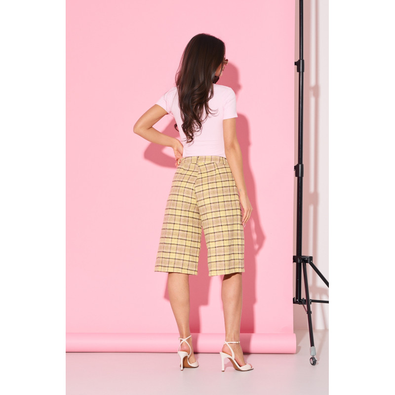 Spodenki bermudy w kratę | Hurtownia odzieży damskiej online