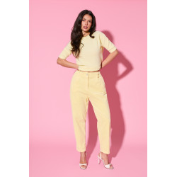 Klasyczne spodnie sztruksowe z prostą nogawką | Hurtownia odzieży z Włoch