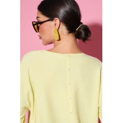 Sweter oversize z guzikami na plecach