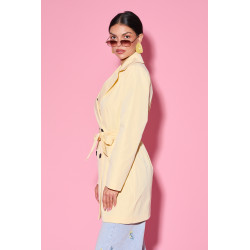 Dwurzędowy płaszcz z wiązaniem w talii