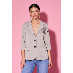 Marynarka o luźnym kroju z kwiatową aplikacją