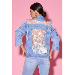 Jeansowa kurtka z koronkowymi wstawkami