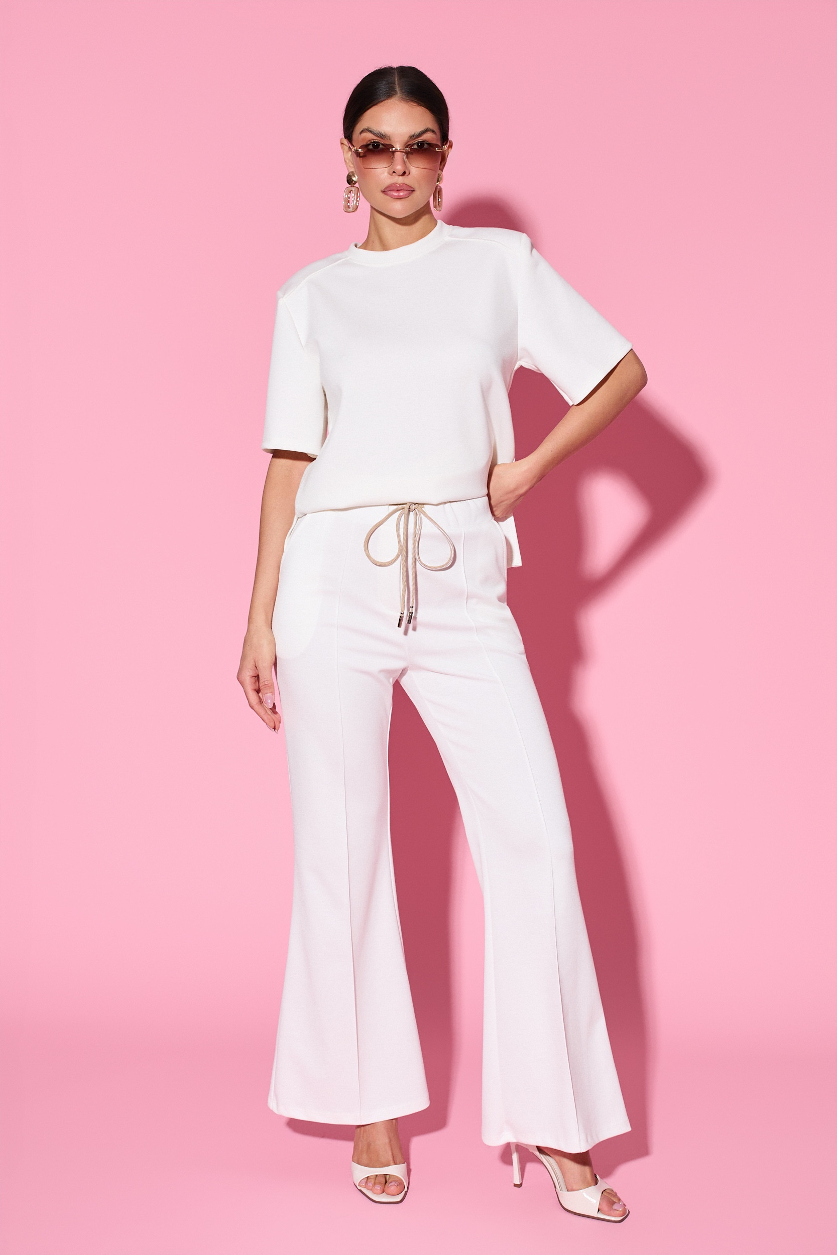 Dzianinowe spodnie flare z elastycznym pasem