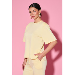Bluzka o prostym kroju z krótkim rękawem