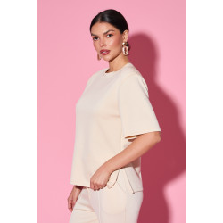 Bluzka o prostym kroju z krótkim rękawem
