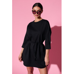 Sukienka z rękawem 3/4 i plecionym paskiem w talii