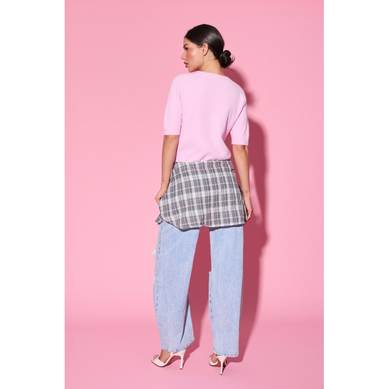 Jeansy wide leg z modnymi przetarciami