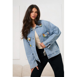 Kurtka jeansowa z kwiatowymi naszywkami | Hurtownia odzieży dla butiku
