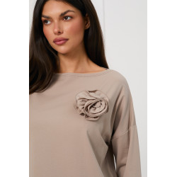 Bluzka z rękawem 3/4 i ozdobną różą