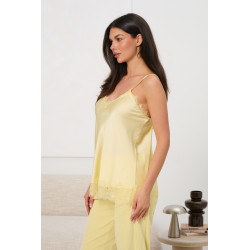 Satynowy top z koronkowym wykończeniem | Hurtownia odzieży damskiej do butiku