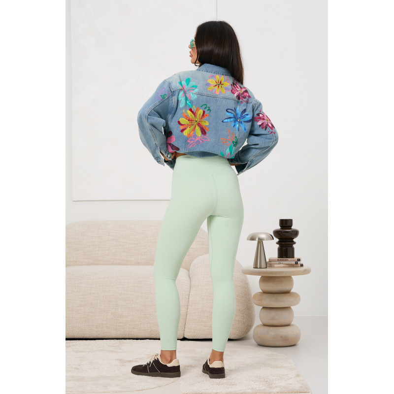 Modelujące legginsy z efektem push up i wysokim stanem