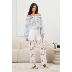 Spodnie z kwiatowej koronki z transparentnymi nogawkami | Tania odzież damska w hurcie