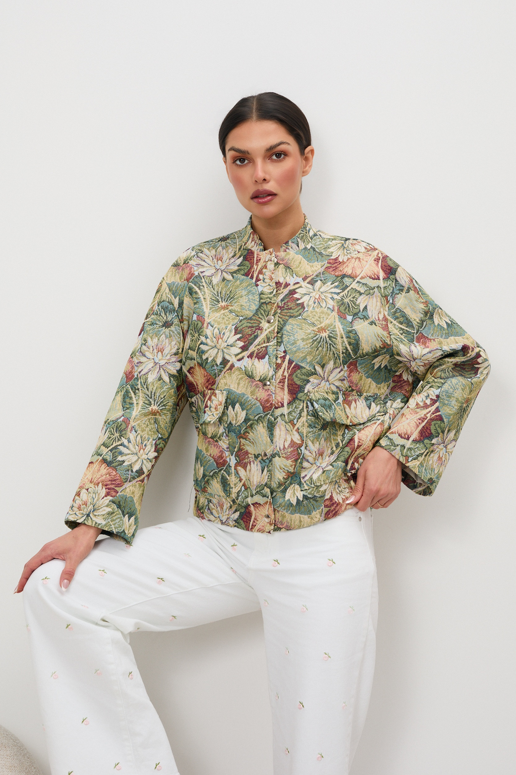 Kurtka żakardowa w kwiatowy wzór