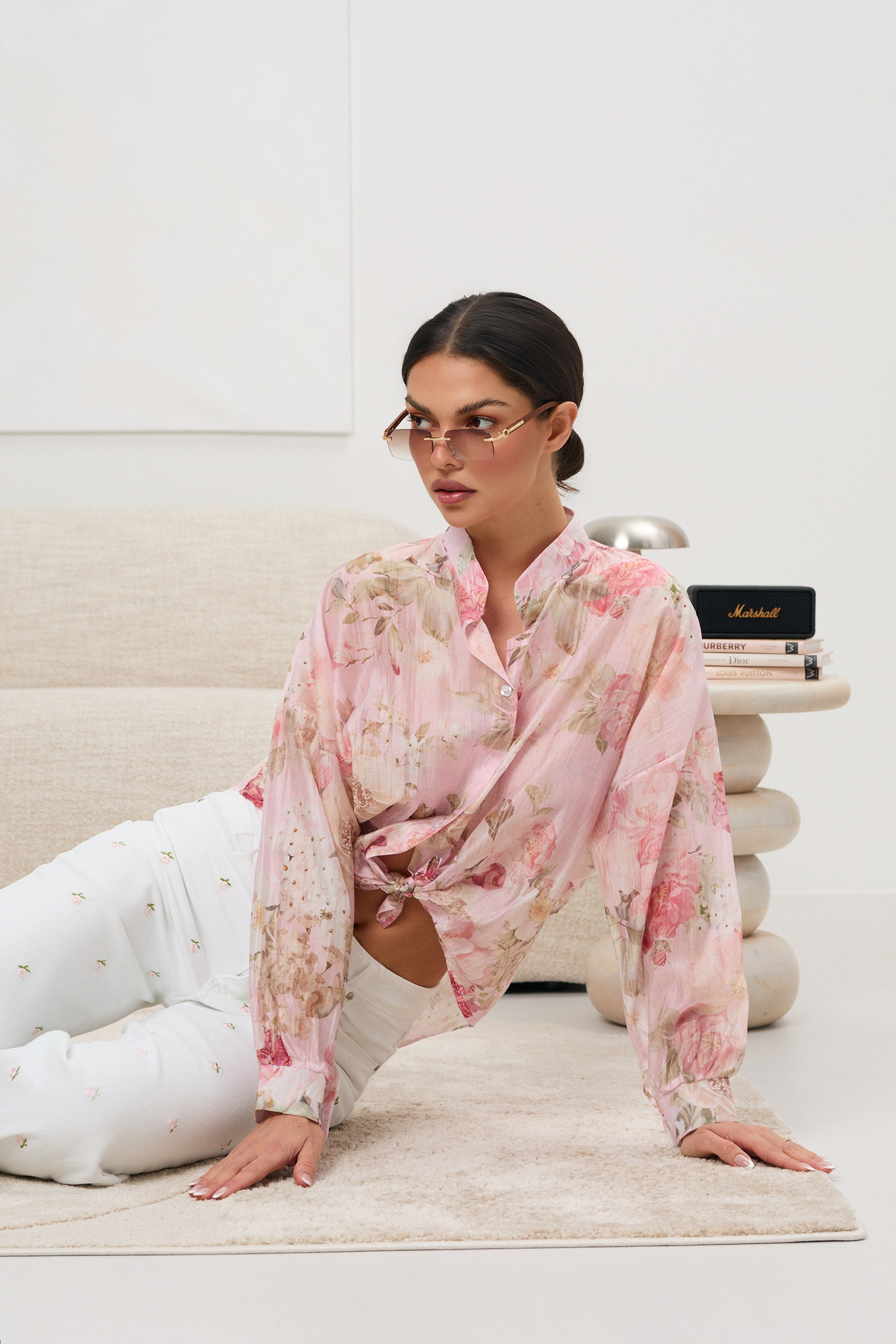 Koszula w kwiaty ze stójką | Hurtownia odzieży damskiej na sztuki