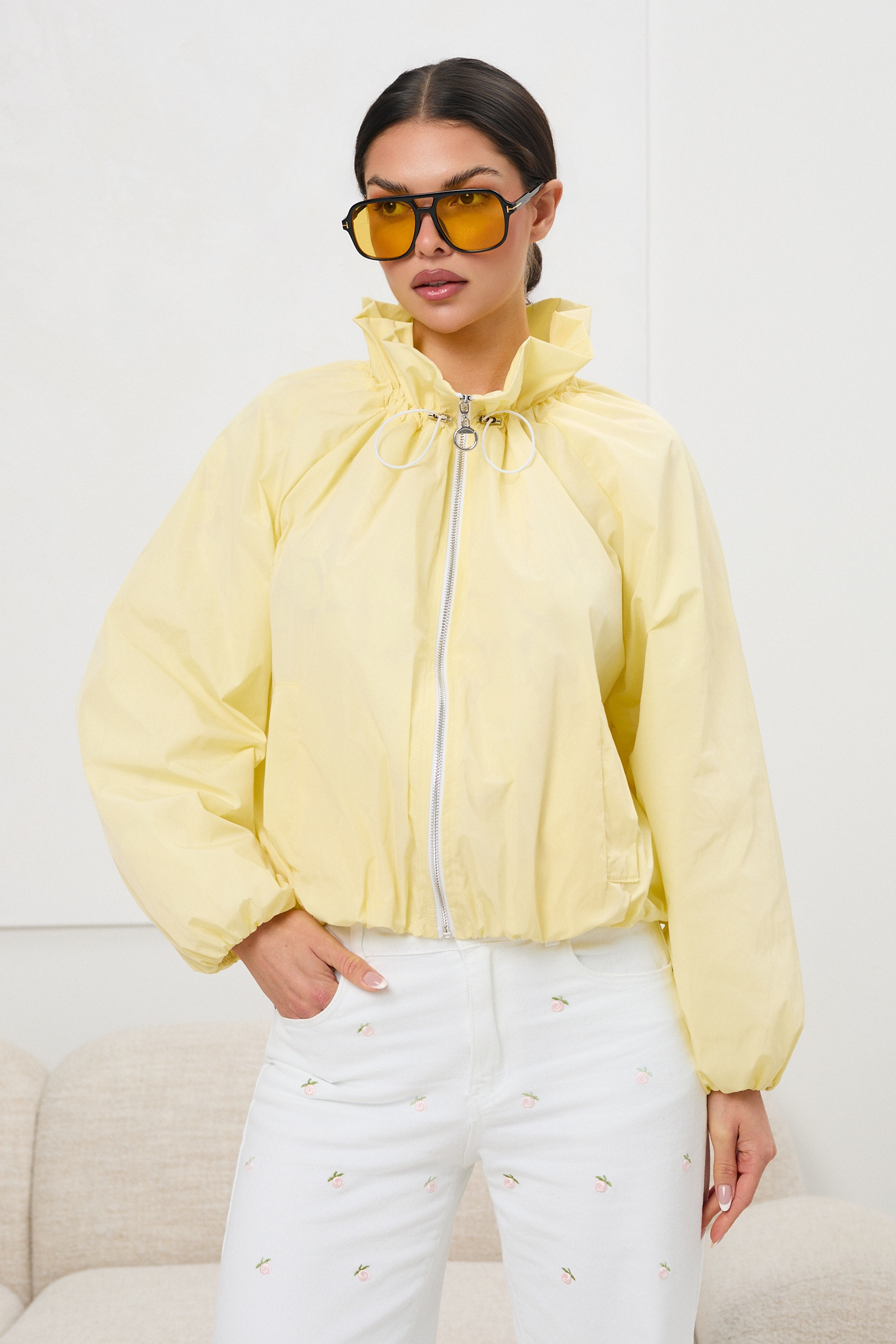 Kurtka wiatrówka z wysoką stójką | Hurtownia odzieży dla butiku