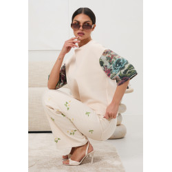 Bluzka z rękawami 3/4 w kwiatowy wzór | Hurtownia odzieży damskiej dla butiku