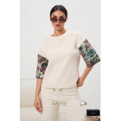 Bluzka z rękawami 3/4 w kwiatowy wzór | Hurtownia odzieży damskiej dla butiku