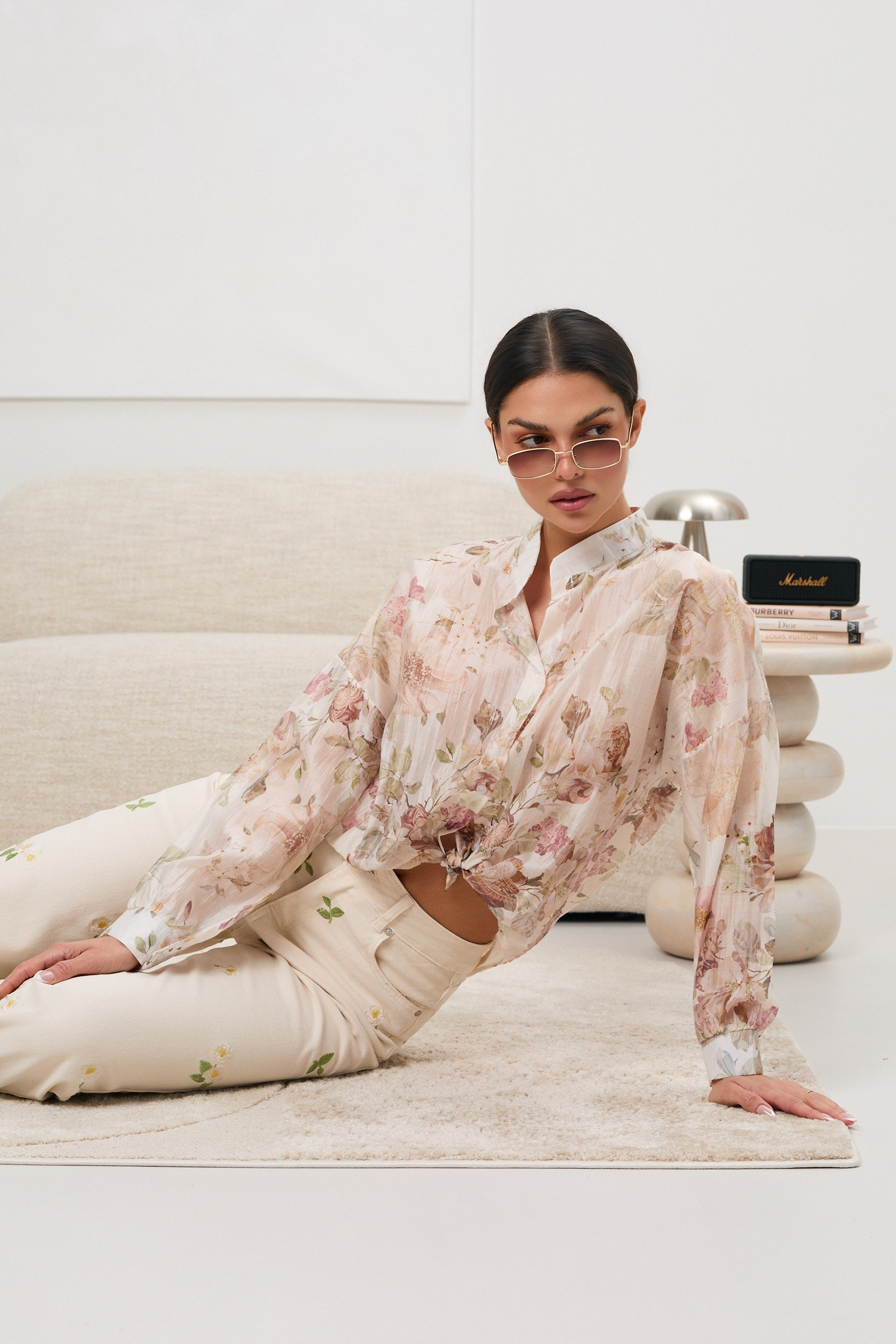 Lekka koszula w kwiatowy print | Internetowa hurtownia odzieży damskiej