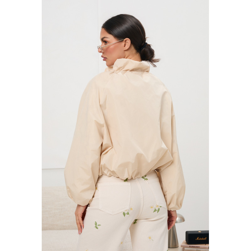 Kurtka wiatrówka z wysoką stójką | Hurtownia odzieży dla butiku