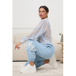 Koszula w pastelowe paski ze stójką | Hurtownia odzieży damskiej dla butików i sklepów online