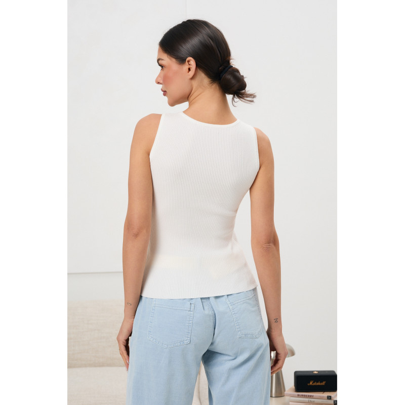 Dopasowany top w prążek z dekoracyjnym złotym detalem | Hurtownia odzieży damskiej