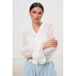 Szyfonowa bluzka z koronkowym kołnierzem i rękawami | Hurtownia online