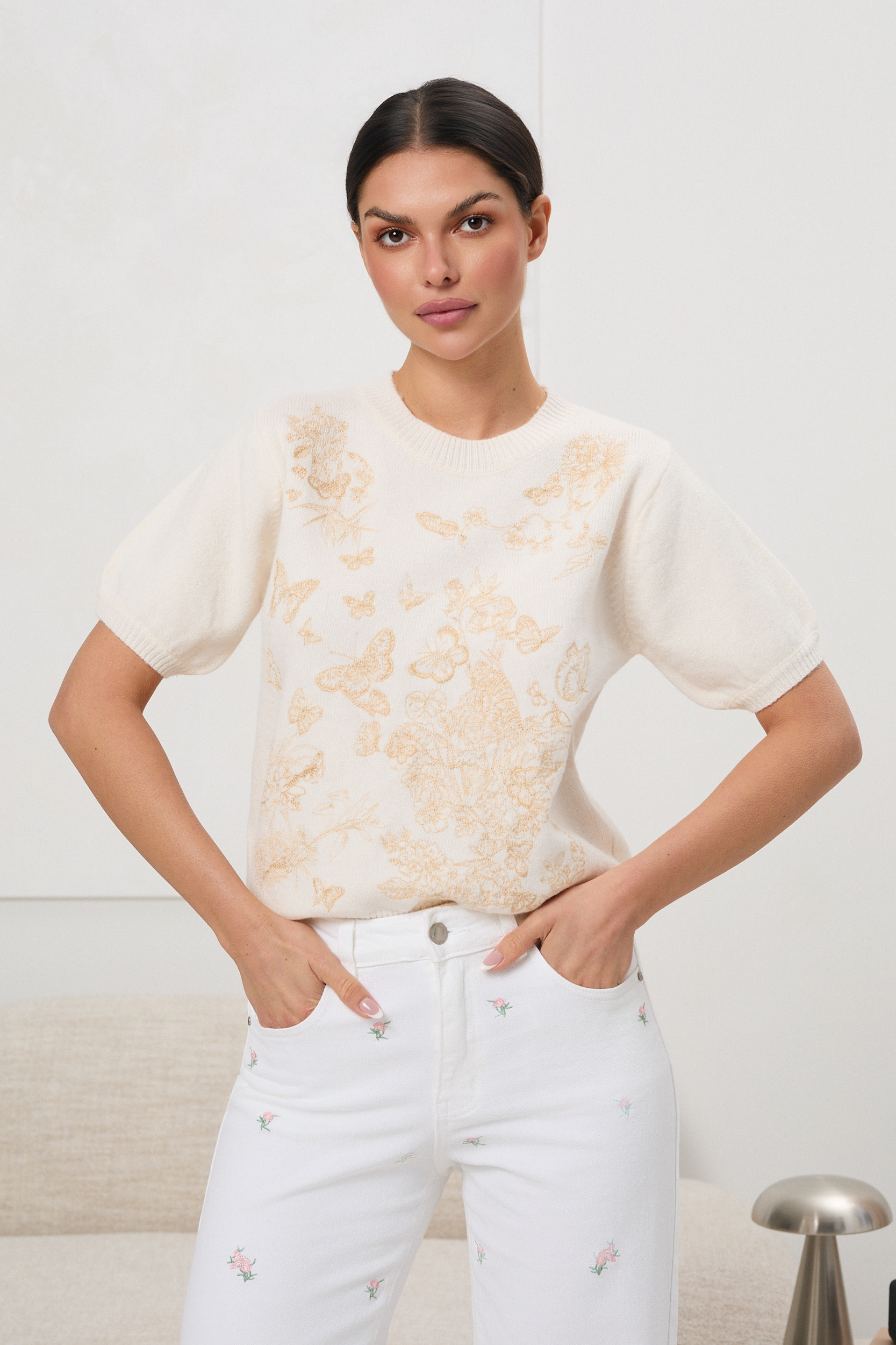 Sweter z krótkim rękawem z motywem kwiatów i motyli | Hurtownia odzieży online