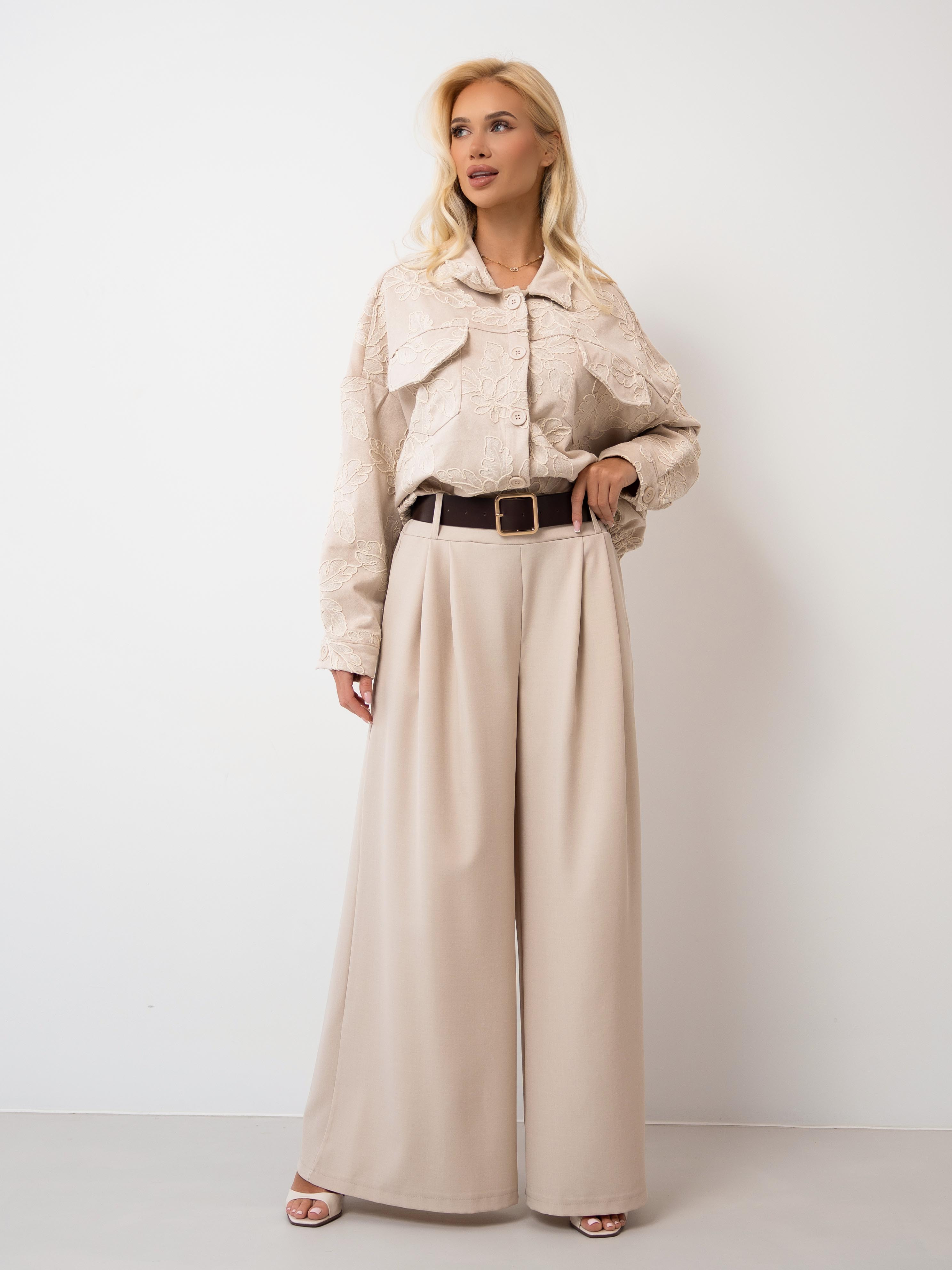 Szerokie spodnie typu palazzo z paskiem