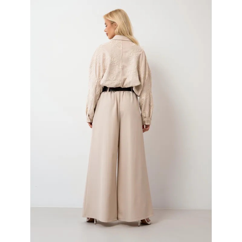 Szerokie spodnie typu palazzo z paskiem