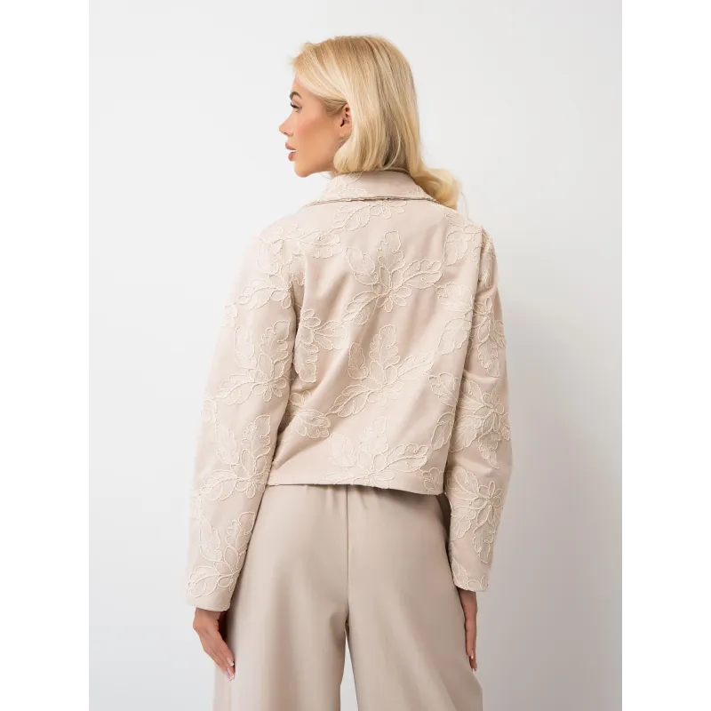 Kurtka z haftowanym motywem kwiatowym