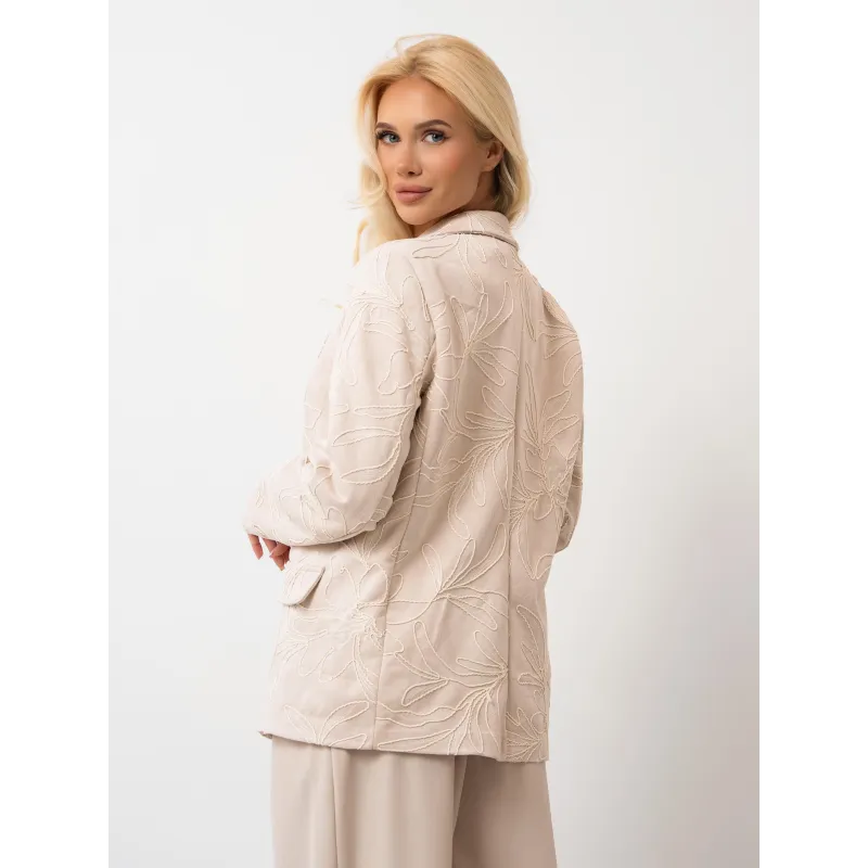 Marynarka z wyszywanym motywem kwiatowym