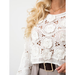 Ażurowa bluzka boho z haftowanymi kwiatami