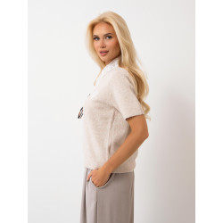 Sweter z koronkowym kołnierzem