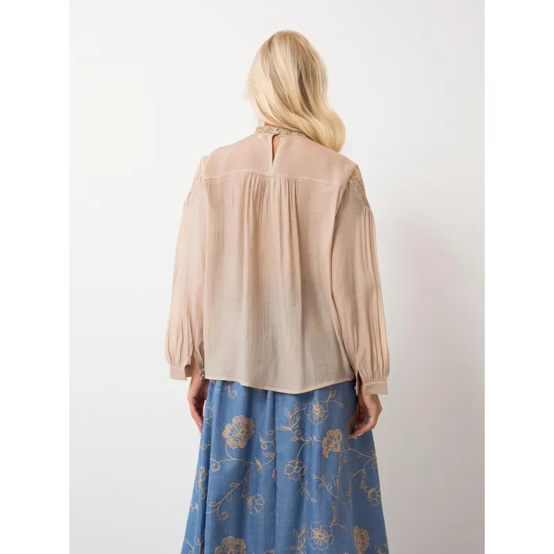 Bluzka z koronkowymi wstawkami | Hurtownia odzieży na sztuki