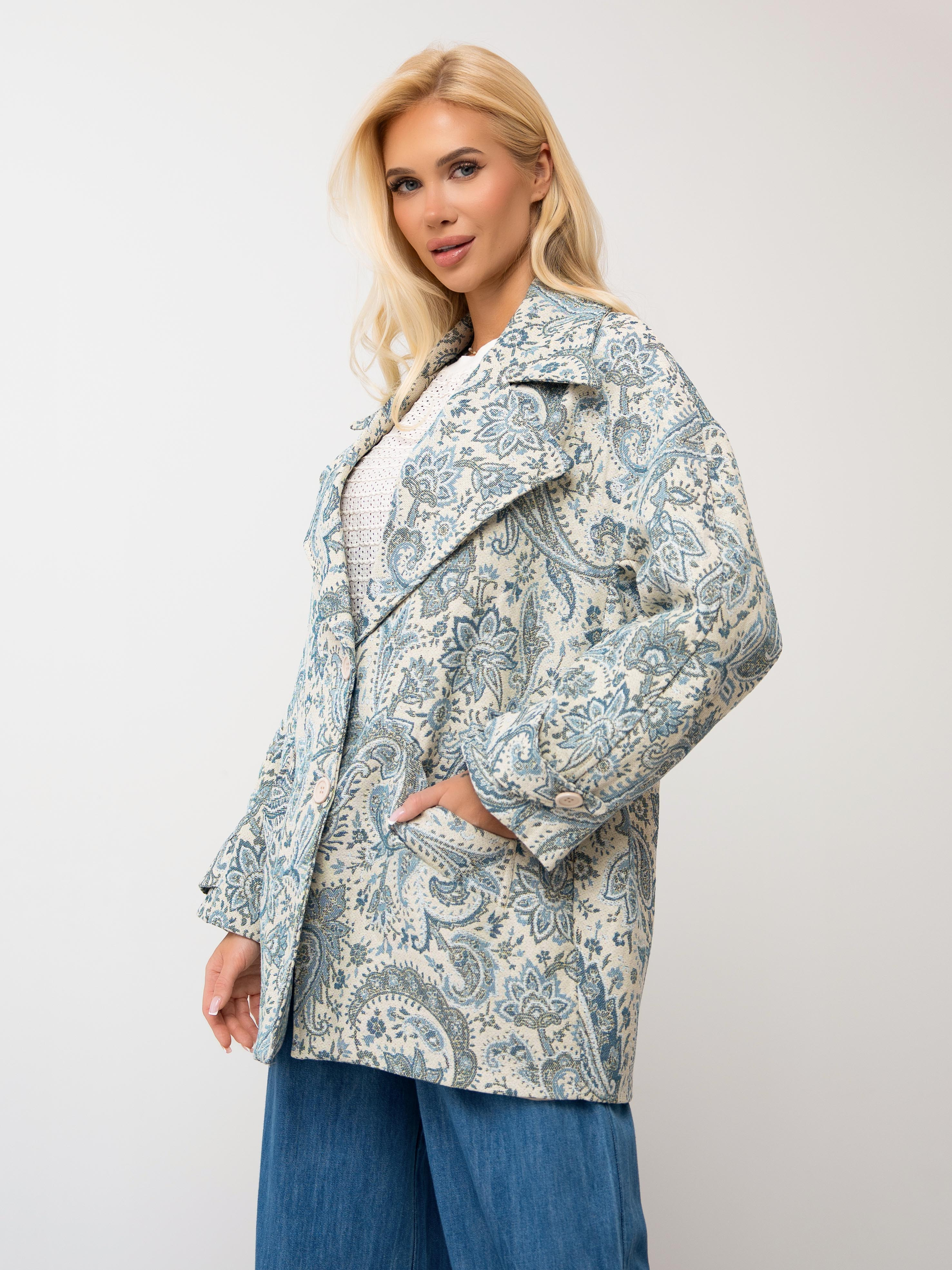 Oversize'owy płaszcz we wzór paisley