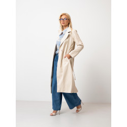 Długi trencz z ekoskóry z wiązaniem w talii