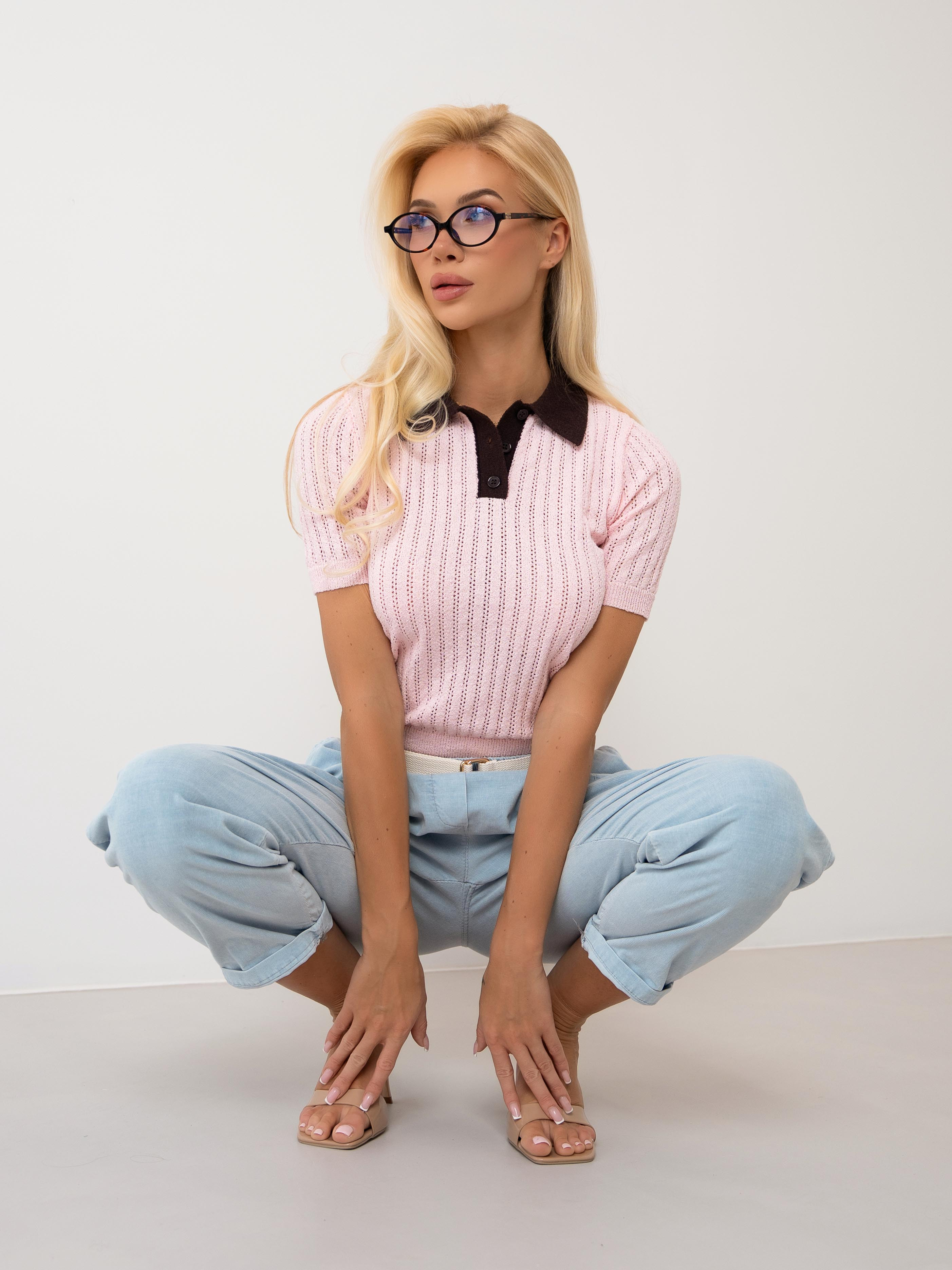 Ażurowa bluzka polo z krótkim rękawem