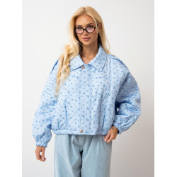 Pikowana kurtka w drobny kwiatowy wzór