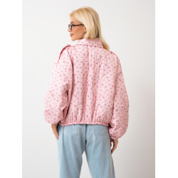 Pikowana kurtka w drobny kwiatowy wzór