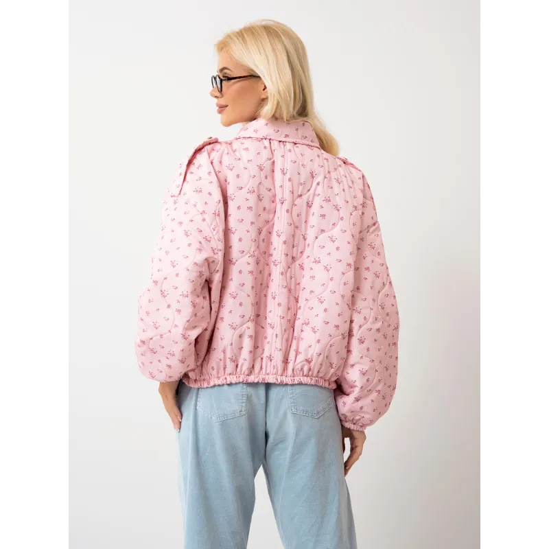 Pikowana kurtka w drobny kwiatowy wzór