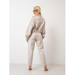 Casualowe spodnie z plecionym paskiem