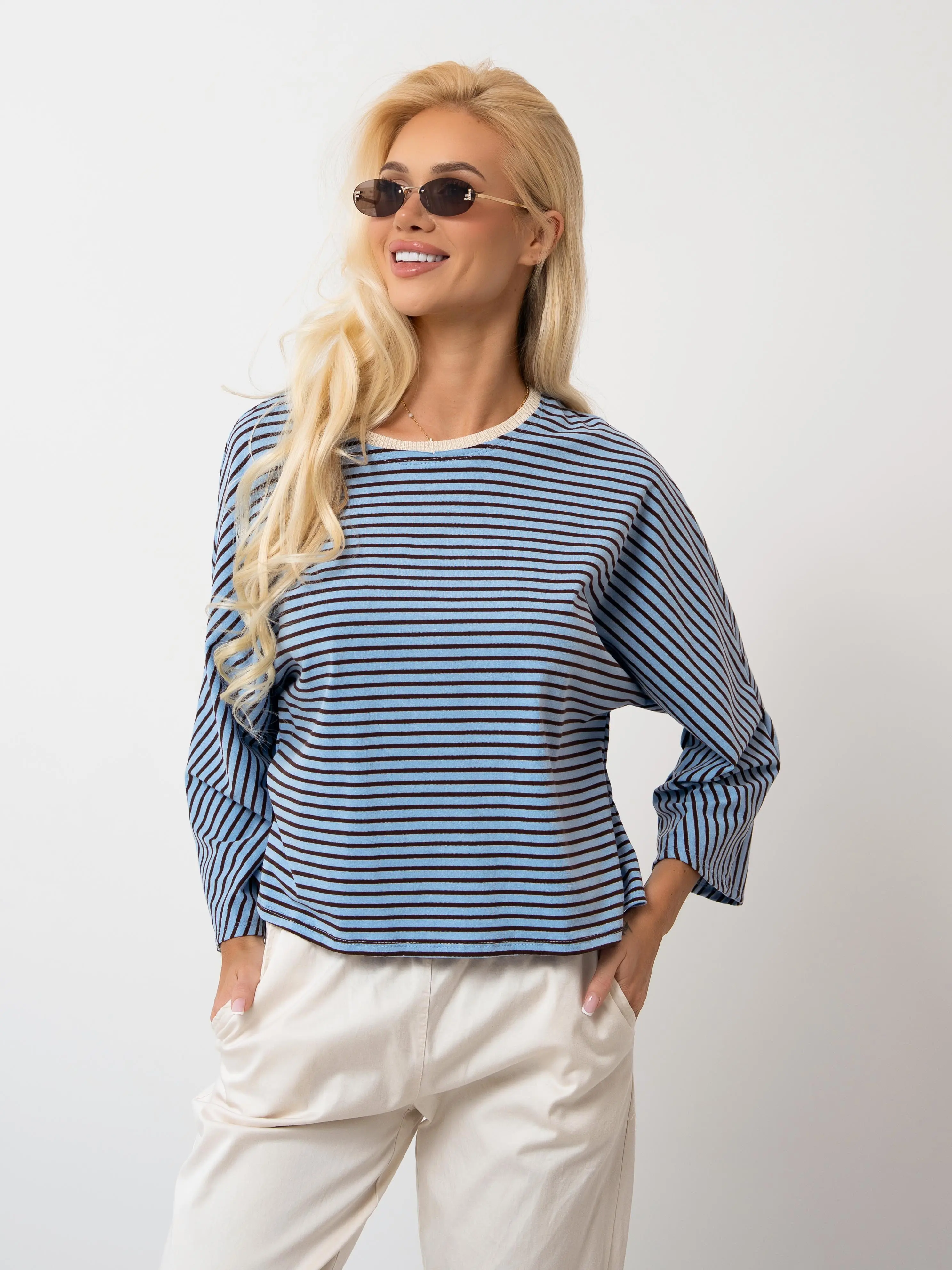 Oversize’owa bluzka w paski