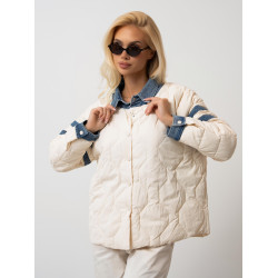 Pikowana kurtka z jeansowymi wstawkami