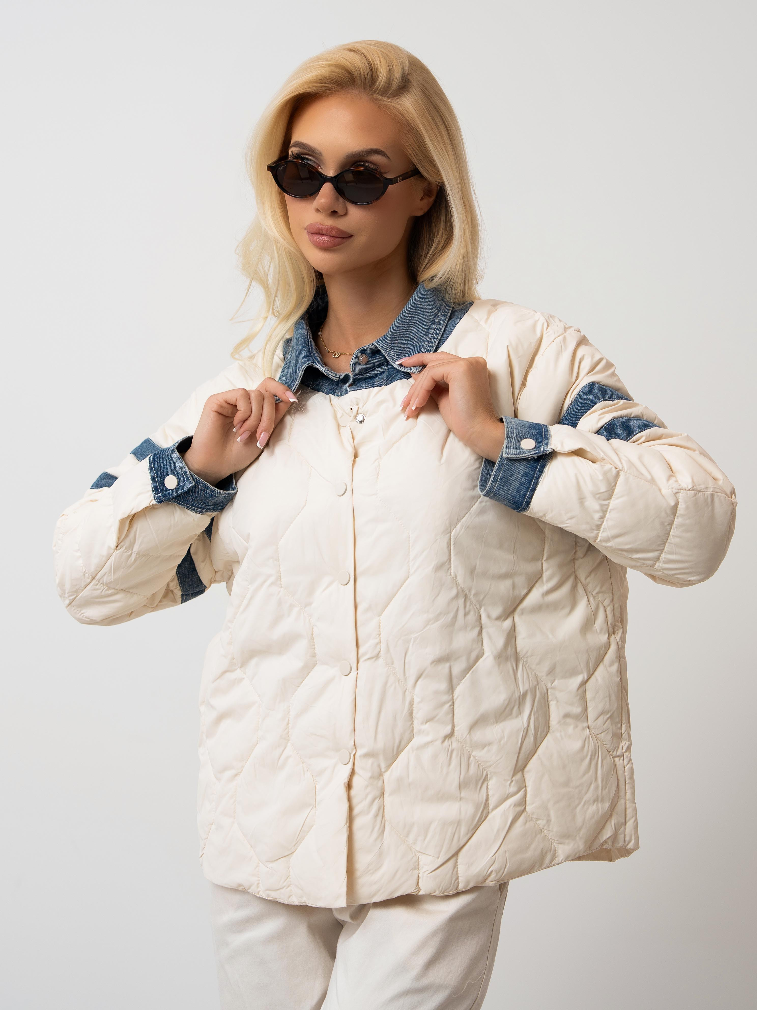 Pikowana kurtka z jeansowymi wstawkami