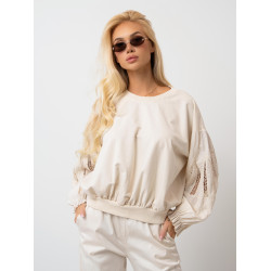 Bluzka z ozdobnymi haftowanymi rękawami | Sprzedaż hurtowa odzieży damskiej