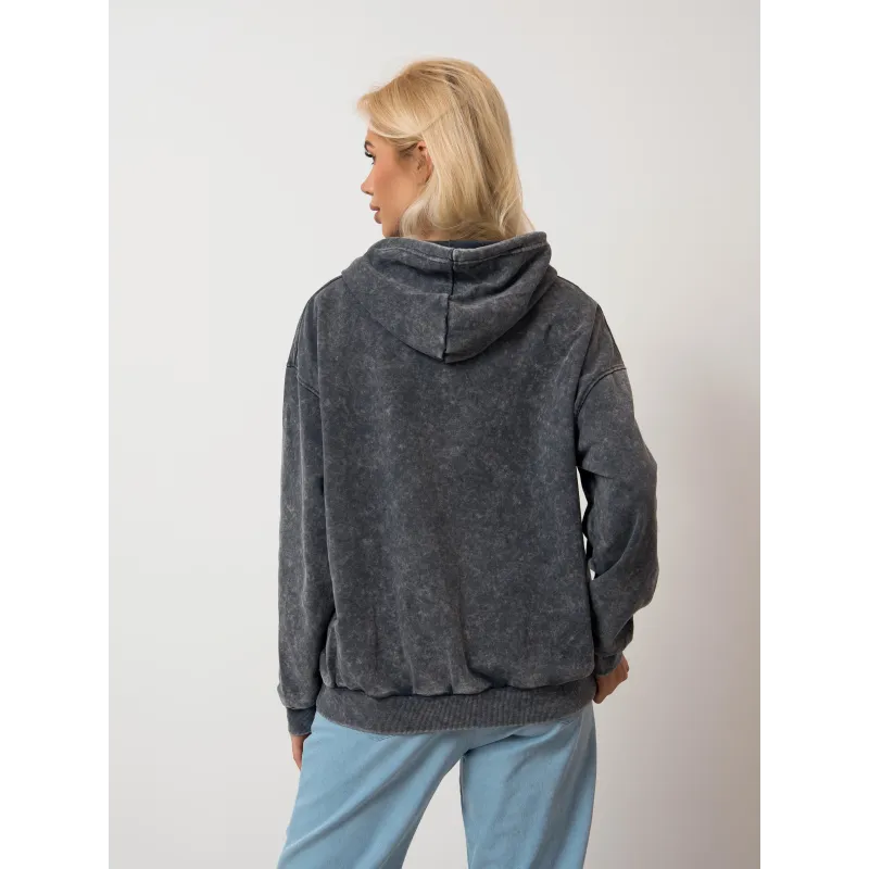 Bluza z kapturem z kolorowym motywem i naszywkami