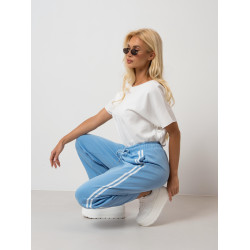 Luźne spodnie dresowe z lampasami