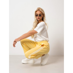 Luźne spodnie dresowe z lampasami