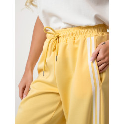 Luźne spodnie dresowe z lampasami